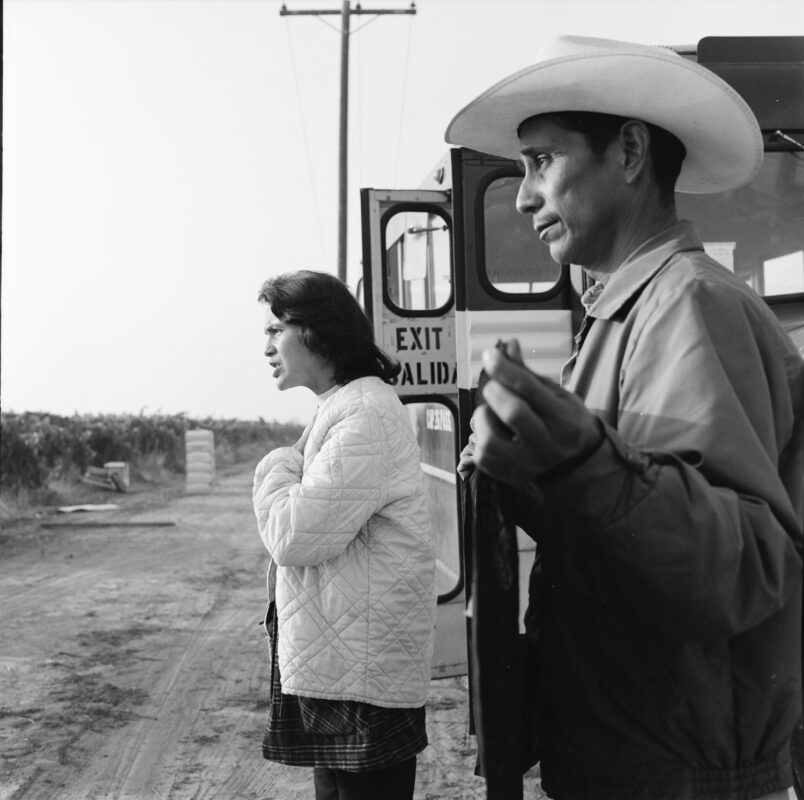 Dolores Huerta hablando, Delano, CA, 1965.